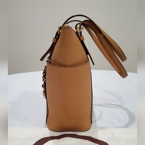 Michael Kors Jet Set East West Saffiano Leather Tote - Picture 7 of 16